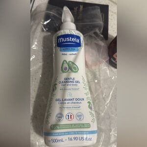 Mustela Gentle Cleansing Gel for Hair and Body